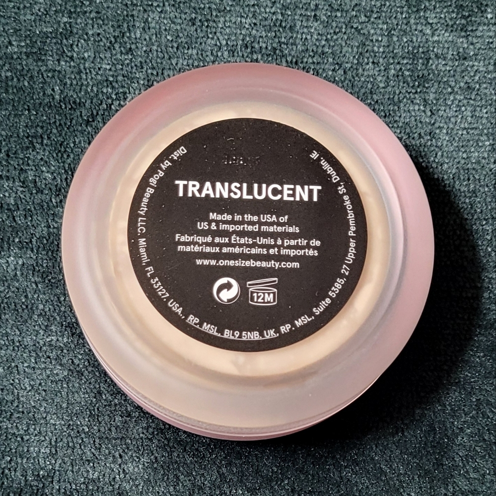 One Size translucent setting Powder - Picture 7 of 8